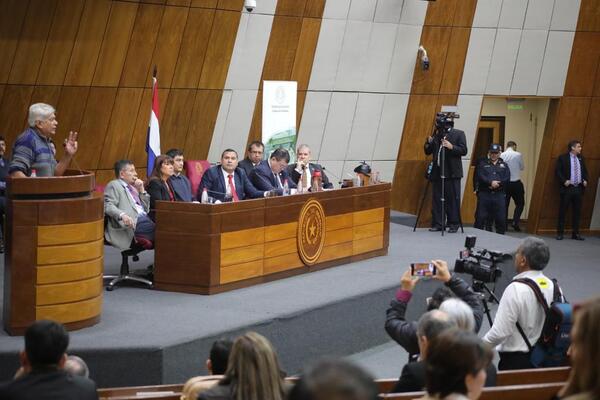 Autoridades insisten en Superintendencia de Pensiones y se refuerza el rechazo de los jubilados - MarketData