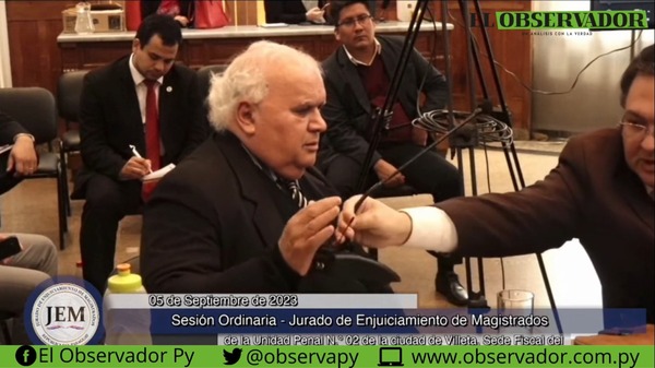 Defensores de Casse Giménez interrumpen a testigo cuando habló de relación sentimental de la fiscal