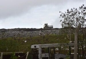 ¿Contrabando de basura?: gancheros de Cateura explican cómo se ven afectados - Nacionales - ABC Color