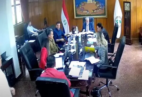 IPS: Aníbal de los Ríos hizo posesión del cargo y sesiona desde hoy como consejero - Nacionales - ABC Color