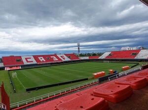 Prensa peruana lanza fuertes críticas al estadio “Antonio Aranda” de Ciudad del Este