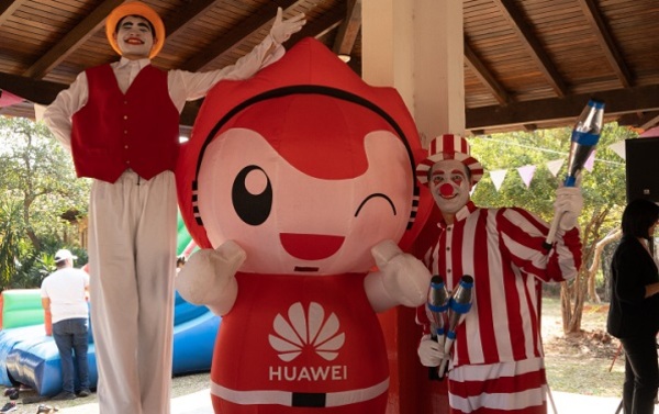 HUAWEI y Aldeas Infantiles SOS: Tecnología e inspiración para el futuro
