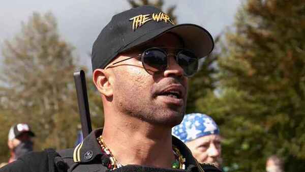 Condenan a Enrique Tarrio, líder de los Proud Boys, a 22 años de prisión por asalto al Capitolio