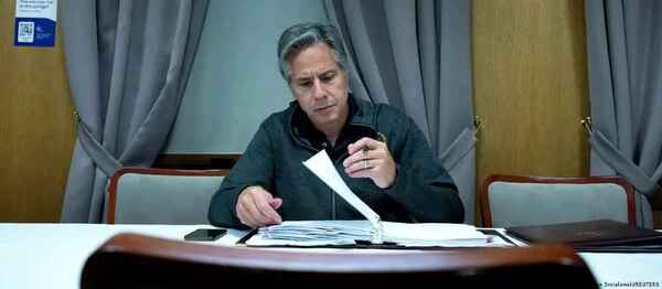 Blinken visita por sorpresa a Kiev