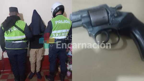 Detienen a hombre armado por amenazar a transeúntes en Encarnación