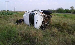Accidente deja dos muertos en Emboscada