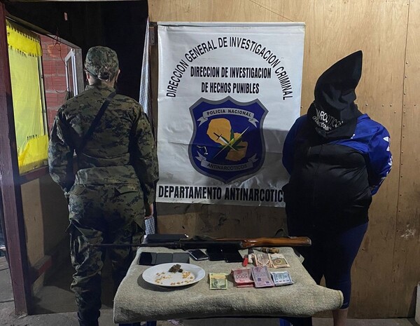 Allanamientos en MRA: Detienen a tres personas e incautan varios tipos de drogas - Unicanal