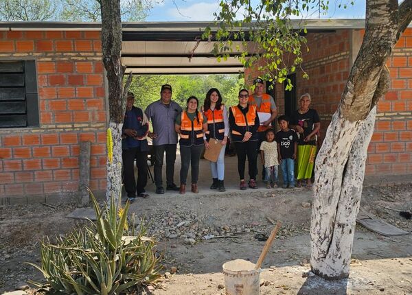 Familias Enxet Sur ocupantes de franja en la Transchaco a punto de recibir viviendas