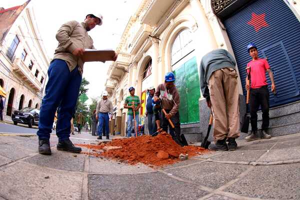 Inician las excavaciones en la calle Palma para el cableado subterráneo - .::Agencia IP::.