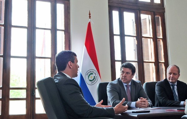 Cambio de enfoque en Itaipu es positivo porque contribuye a una visión de Estado, afirma exministro - .::Agencia IP::.