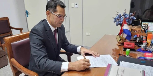 Procuraduría investigará a ex autoridades que firmaron el acuerdo con Covax - ADN Digital