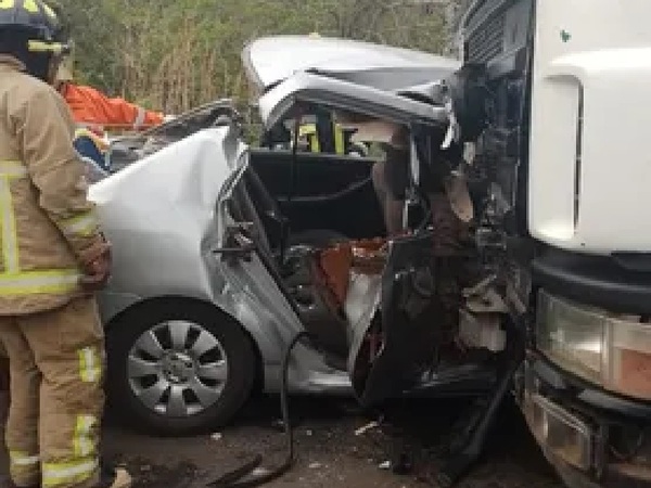 Dos fallecidos en grave accidente sobre la PY-03 - La Tribuna