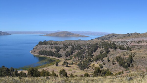 Titicaca: El lago más grande de Sudamérica, amenazado por una ola de calor sin precedentes