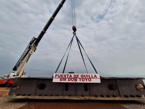 Inician construcción del buque porta contenedores de mayor capacidad de la hidrovía - .::Agencia IP::.