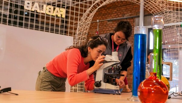 MUSEO OFRECE TOUR SOBRE BACTERIAS PARA ALERTAR SOBRE AUTOMEDICACIÓN