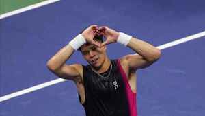 Shelton sorprende a Tiafoe y se jugará con Djokovic el pase a la final
