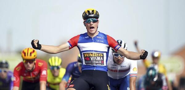 Cuatro etapas, cuatro victorias de Kooij en la Vuelta a Gran Bretaña