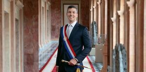 Santiago Pe帽a oficializa a sus ministros como consejeros de la Itaip煤 Binacional - Revista PLUS