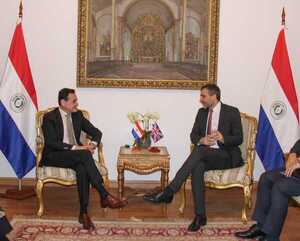 Canciller y embajador de Gran Bretaña dialogaron sobre temas de la agenda bilateral - .::Agencia IP::.