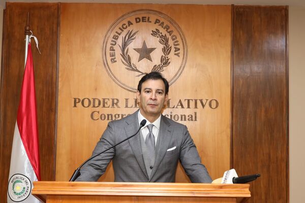 Diario HOY | Presidente del Congreso defiende nombramientos de Peña en Itaipú