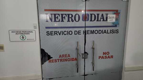 Diario HOY | Recortan servicio de hemodiálisis en reclamo de pagos de diciembre