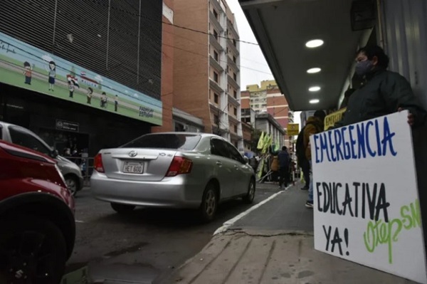 Funcionario del MEC denunciado por hurto de cheques