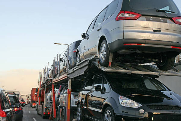 Las exportaciones argentinas de autos crecen 7,2% en los primeros ocho meses de 2023 - Revista PLUS