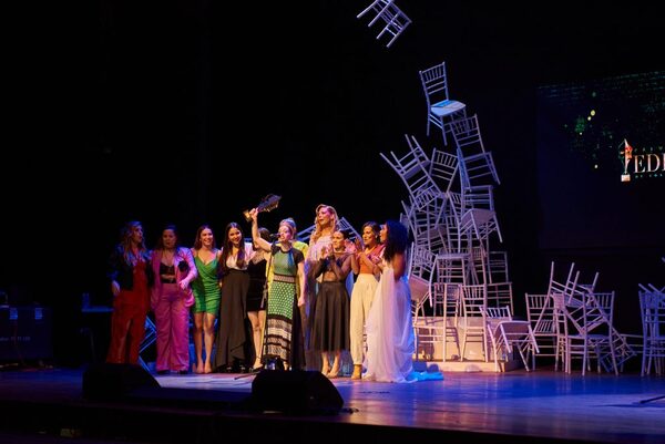 Los Edda celebraron la entrega de premios de su quinta edición - trece