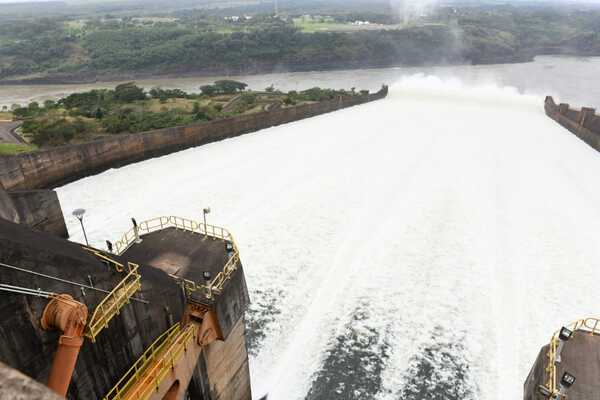 Consejo de Itaipu se trata del "mejor equipo" en últimos años y no es inconstitucional, afirma ex ministro de la CSJ - .::Agencia IP::.