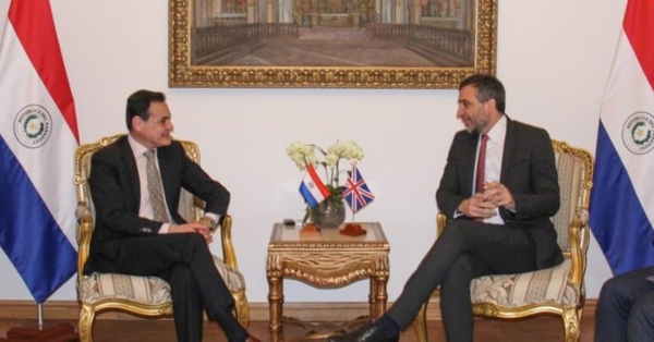 Ministro de Relaciones Exteriores se reunió con embajador del Reino Unido para discutir temas bilaterales