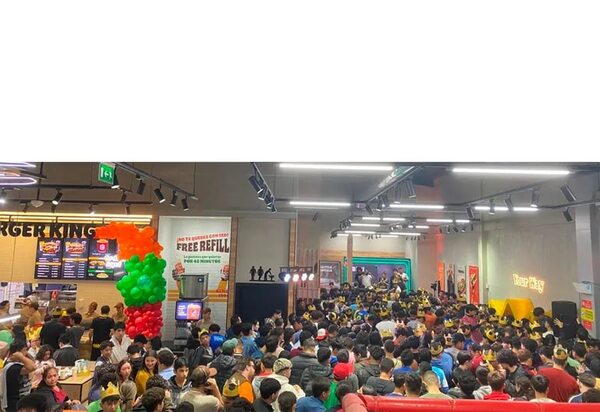 Burger King estrena su nuevo restaurante con un Battle Royale - Sociales - ABC Color