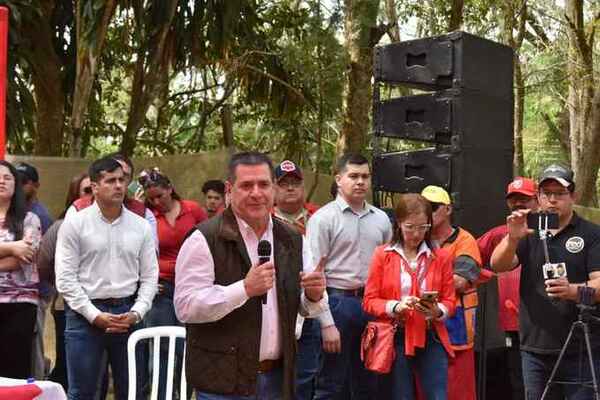 “El ministerio de la Vivienda al servicio del Partido Colorado”, según Horacio Cartes