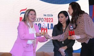 Titular de Senatur resaltó el rol fundamental de la mujer en el turismo