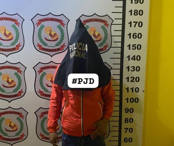 Policía detiene en barrio Obrero a un sujeto con cuatro órdenes de captura
