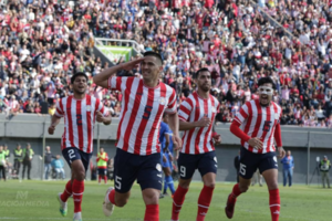 Versus / Paraguay arranca una nueva ilusión mundialista ante un diezmado Perú