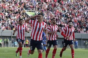 Paraguay arranca una nueva ilusión mundialista ante un diezmado Perú