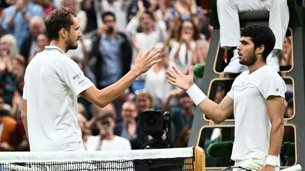 Versus / Alcaraz y Medvedev chocarán en semifinales de un caliente US Open
