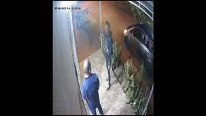 Bajó un sapyaité a la despensa y ¡le robaron su auto!