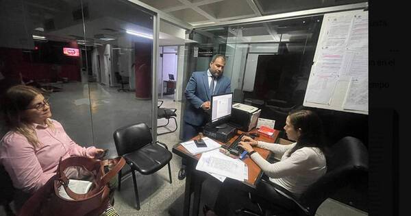 La Nación / Investigan entrega irregular de equipos al IPS