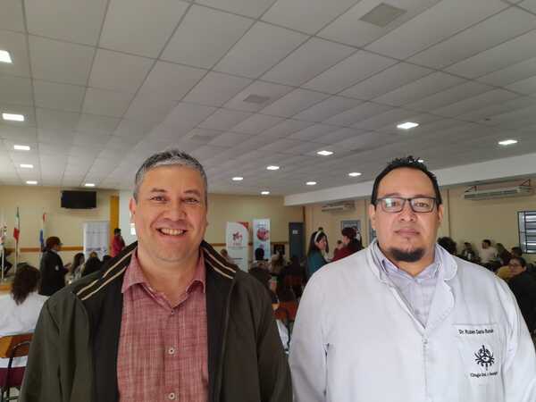 Rubén Darío Román asume la dirección médica del Hospital Regional de Encarnación