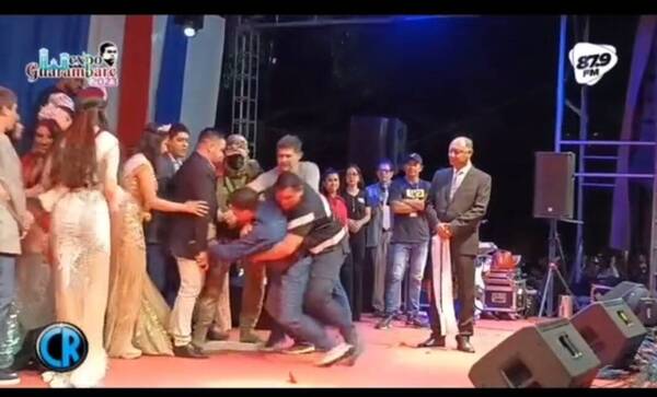 [VIDEO] ¡Escándalo! Elección de Miss Guarambaré terminó en sarambí