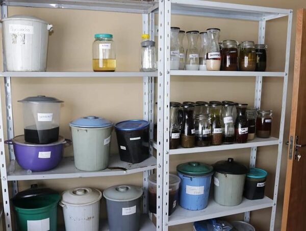 Dinavisa alerta sobre medicamentos ilegales y los retira de farmacias · Radio Monumental 1080 AM