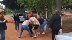Colorada agarró de los pelos a una concejala
