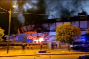 ¿Pichado yo? Perdieron un partido y le prendieron fuego al estadio del rival: escándalo mundial