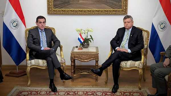 Paraguay reclama a Argentina retención irregular de convoy en la hidrovía