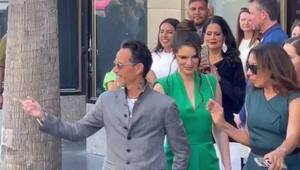 [VIDEO] Nadia Ferreira acompañó espléndida a Marc Anthony en un su día especial