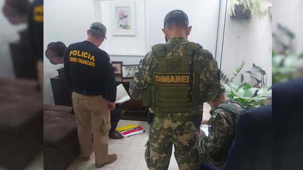 Conocido local comercial fue allanado por estar presuntamente vinculado al tráfico ilegal de armas - Oasis FM 94.3