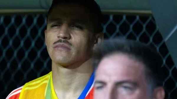 Alexis Sánchez, baja por problemas físicos frente a Uruguay