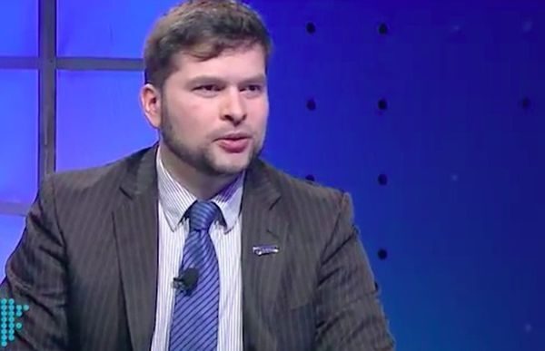 Consultor económico asegura que Paraguay debe acudir al arbitraje para solución de cobro de peaje