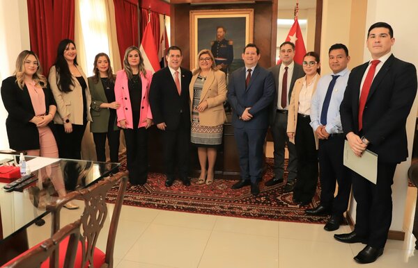 Por su aniversario, la ANR lanzó becas de estudios en maestrías - trece